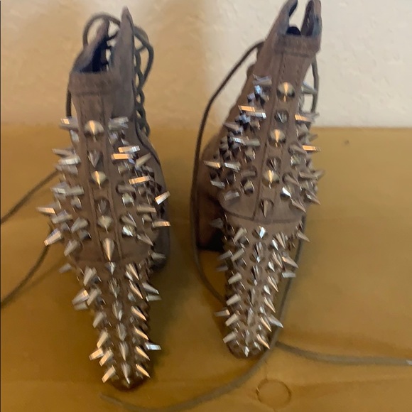 Jeffrey Campbell Spike Lita - Picture 3 of 3